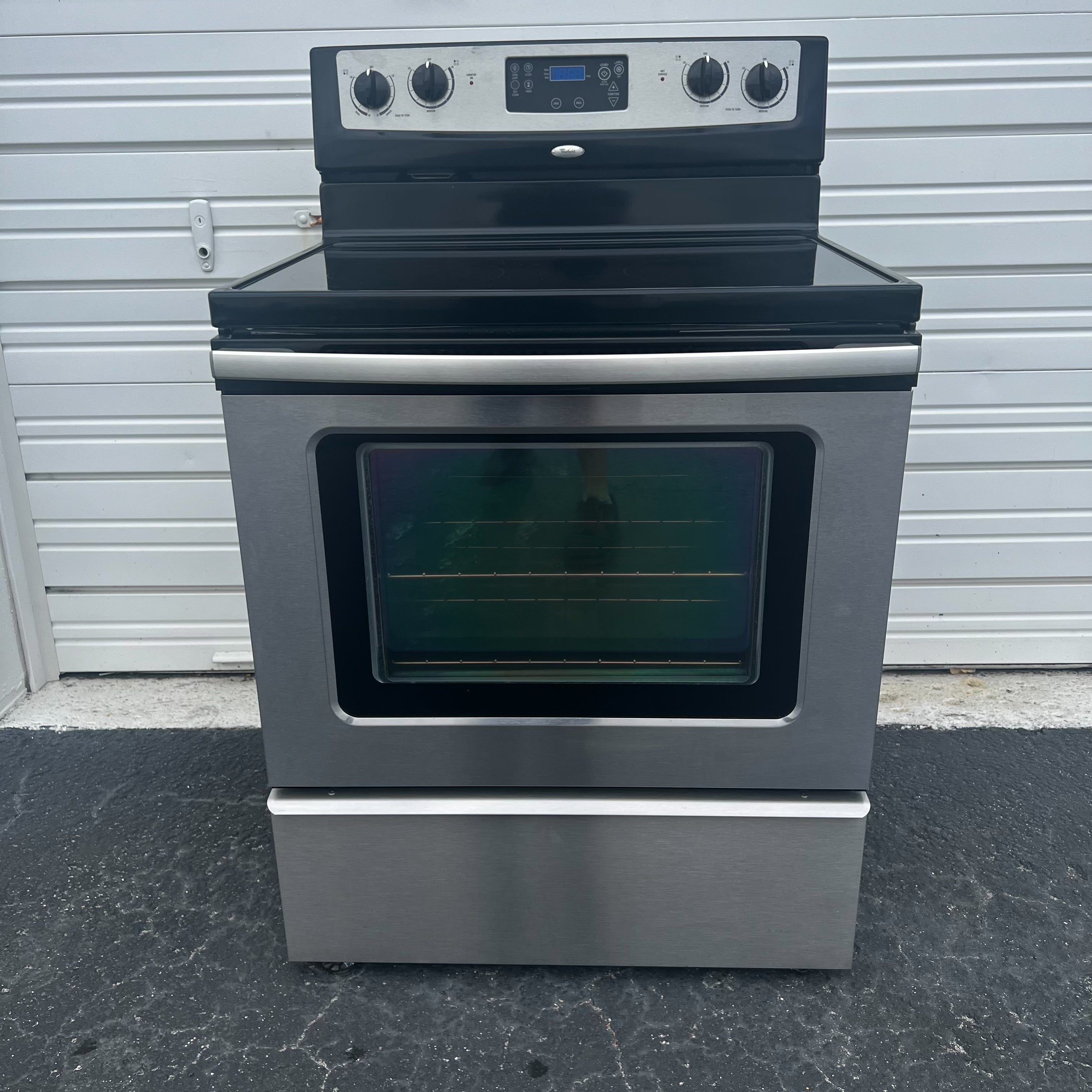 Whirlpool Stainless Steel Electric Stove Whirlpool Stainless Steel Electric Stove